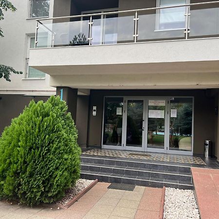 Tranzzit Airport Apartament Отопени Экстерьер фото